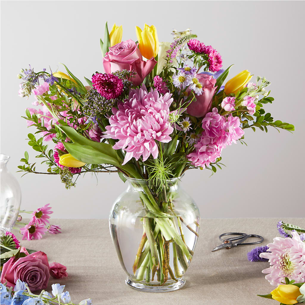 Pastel Tradition - A Florist Original – ANDREW'S FLOWERS, Beaverton OR