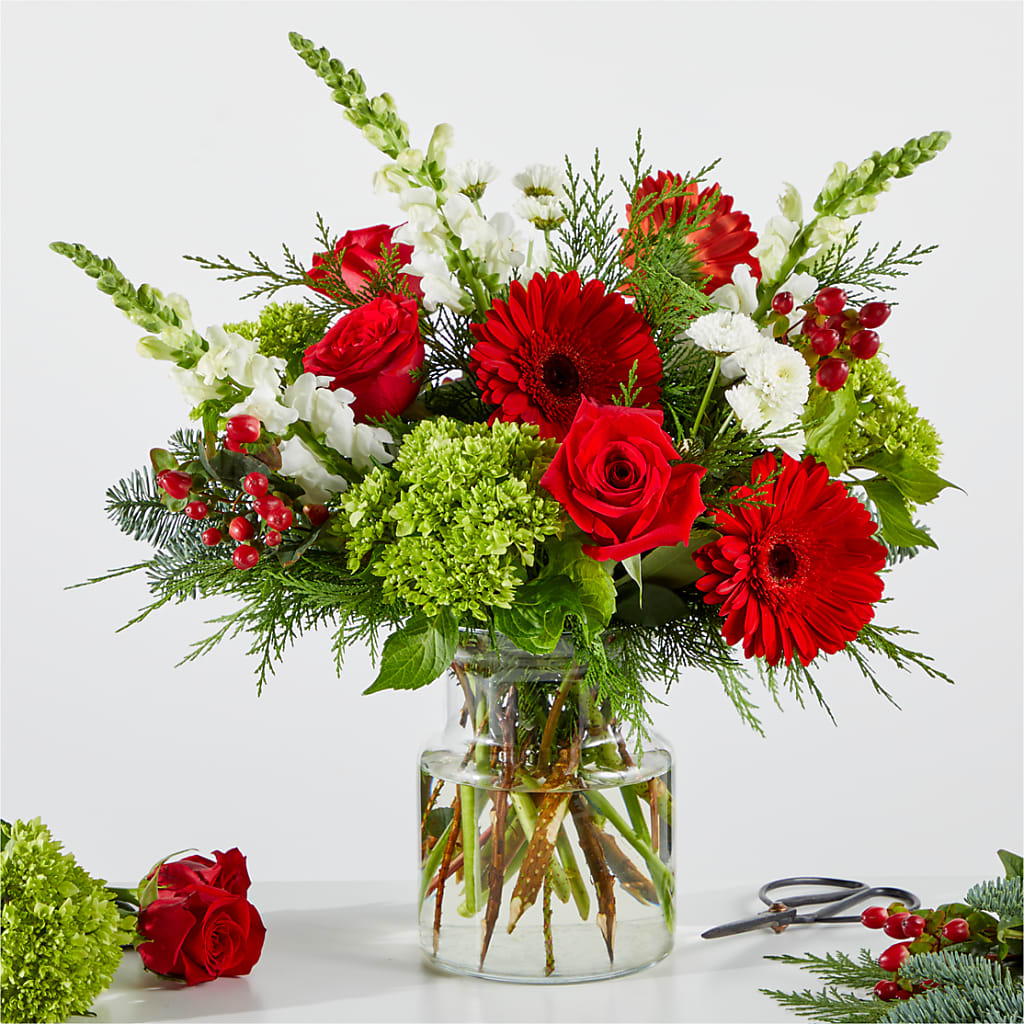 Merry Moment Bouquet – A Florist Original – ANDREW'S FLOWERS, Beaverton OR