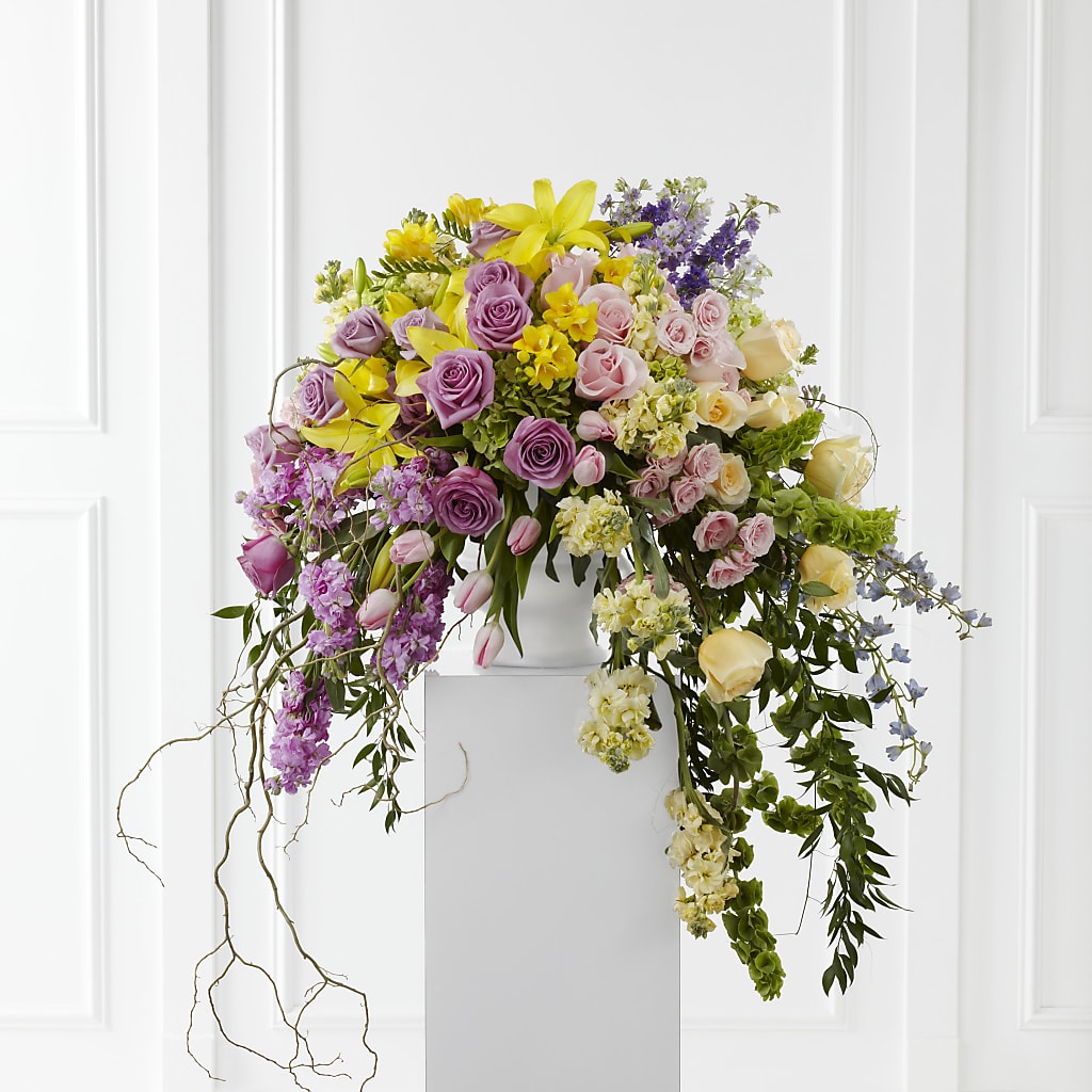 Display of Affection Arrangement – ANDREW'S FLOWERS, Beaverton OR