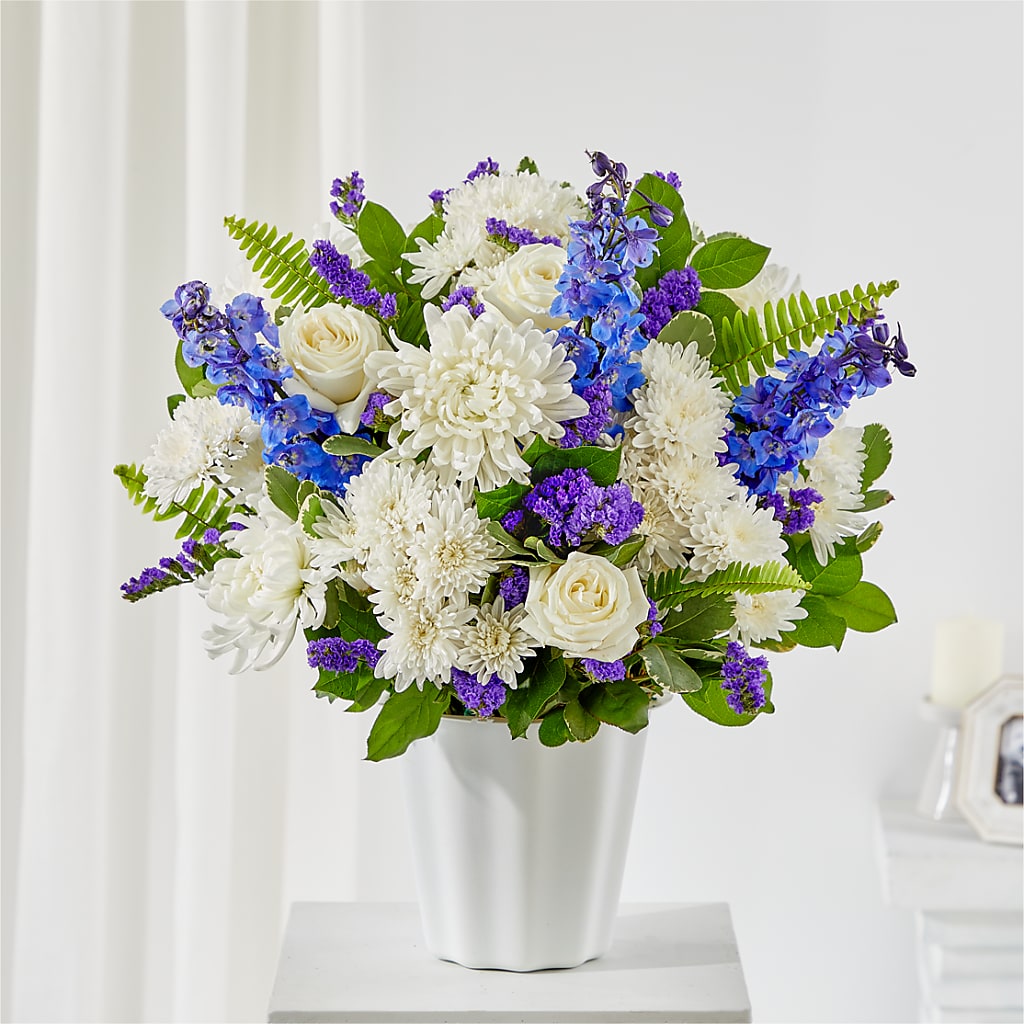 Hold Dear Tabletop Basket – ANDREW'S FLOWERS, Beaverton OR