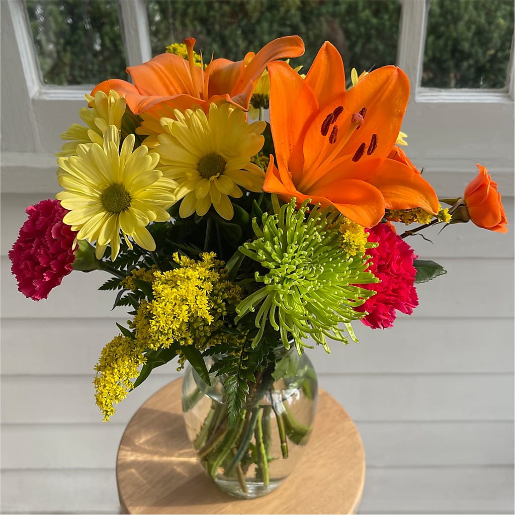 Bold & Bright – A Florist Original – ANDREW'S FLOWERS, Beaverton OR