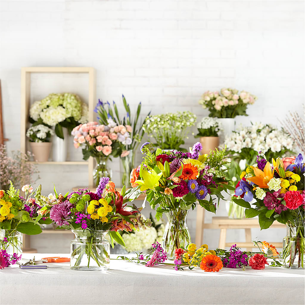 Bold & Bright – A Florist Original – ANDREW'S FLOWERS, Beaverton OR