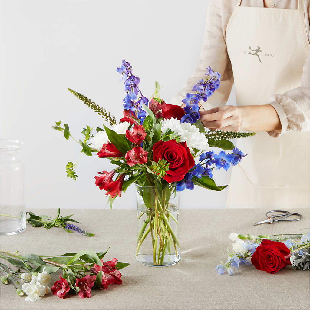 Star Spangled - A Florist Original – ANDREW'S FLOWERS, Beaverton OR