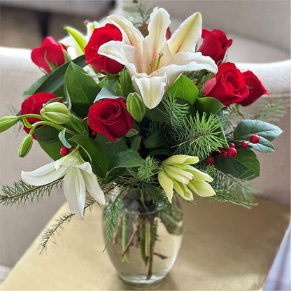 Sparkling Snowflakes Bouquet – ANDREW'S FLOWERS, Beaverton OR