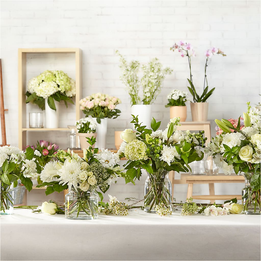 Classic Ivory – A Florist Original – ANDREW'S FLOWERS, Beaverton OR
