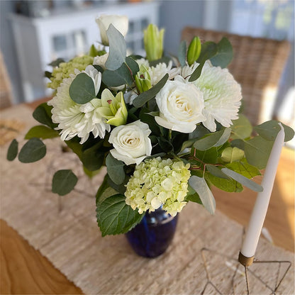 Snowy Dreams Bouquet – ANDREW'S FLOWERS, Beaverton OR