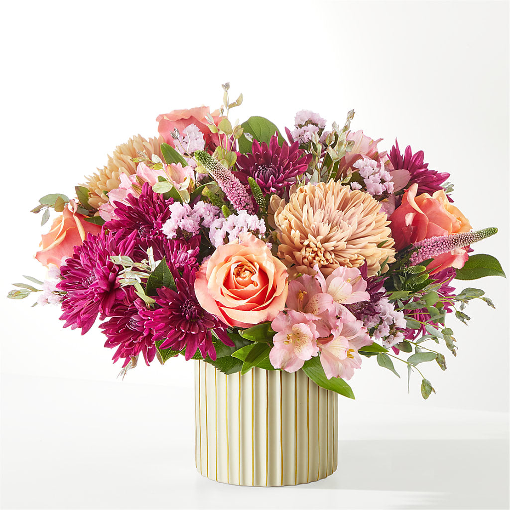 Berry Cobbler Bouquet with Ivory Vase – ANDREW'S FLOWERS, Beaverton OR